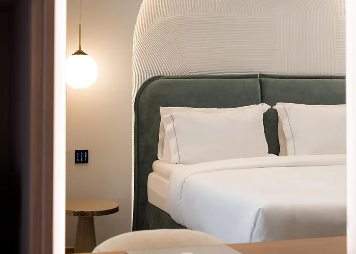 1910 Legacy 3* Volos